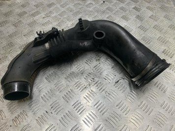 Б/В Патрубок Впускний повітряного фільтра M57 BMW X6 E71 13717798336 13717798336 фото