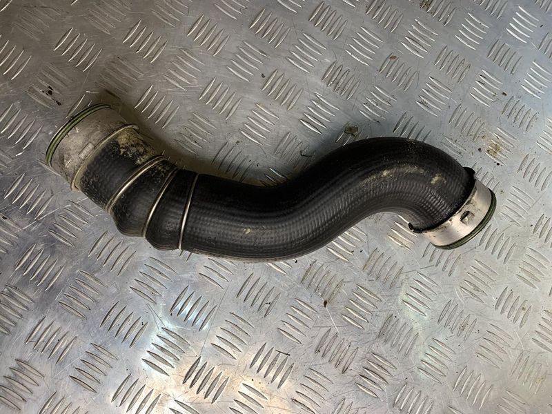 Б/В Патрубок інтеркулера BMW X3 E83 3.0 11613435259 11613435259 фото