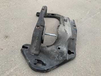 Б/В Балка АКПП коробки BMW X5 X6 E71 E70 33326770952 33326770952 фото