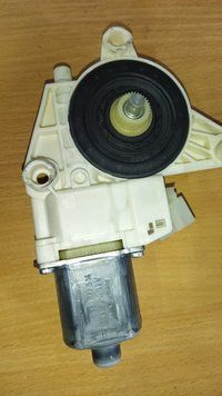 Б/У Двигатель стеклоподьемника задний правый Mercedes E220 W212 A2048200642 A2048200642 фото