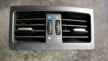 Б/В Решітка обдуву задніх пасажирів Дефлектор BMW 3 E90 E60 64226932023 64226932023 фото