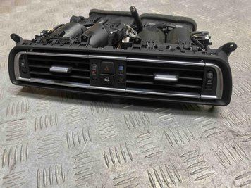Б/В Решітка вентиляції салону Дефлектор BMW 7 F01 64229115854 64229115854 фото