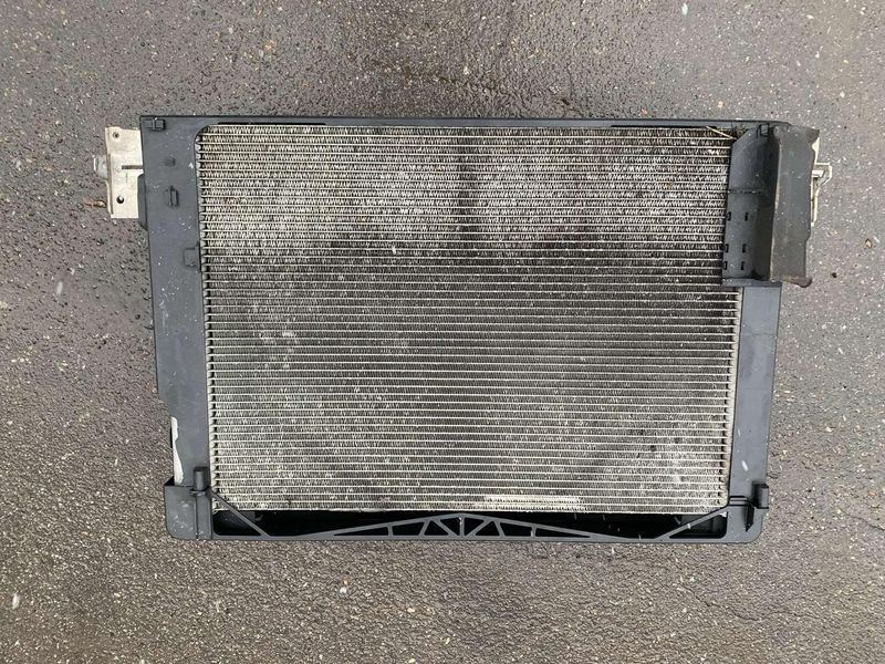 Радіатор двигуна BMW 5 F10 N46D20C 17118509177 17118509177 фото