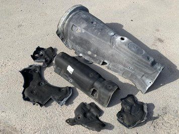 Б/В Шумоізоляція тонеля BMW 5 F07 GT 51487945996 / 51489147383 51487945996 / 51489147383 фото