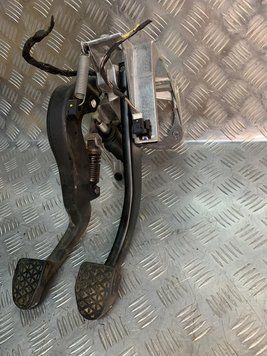 Б/У Педали всборе BMW X1 E84 35006878297 35006878297 фото